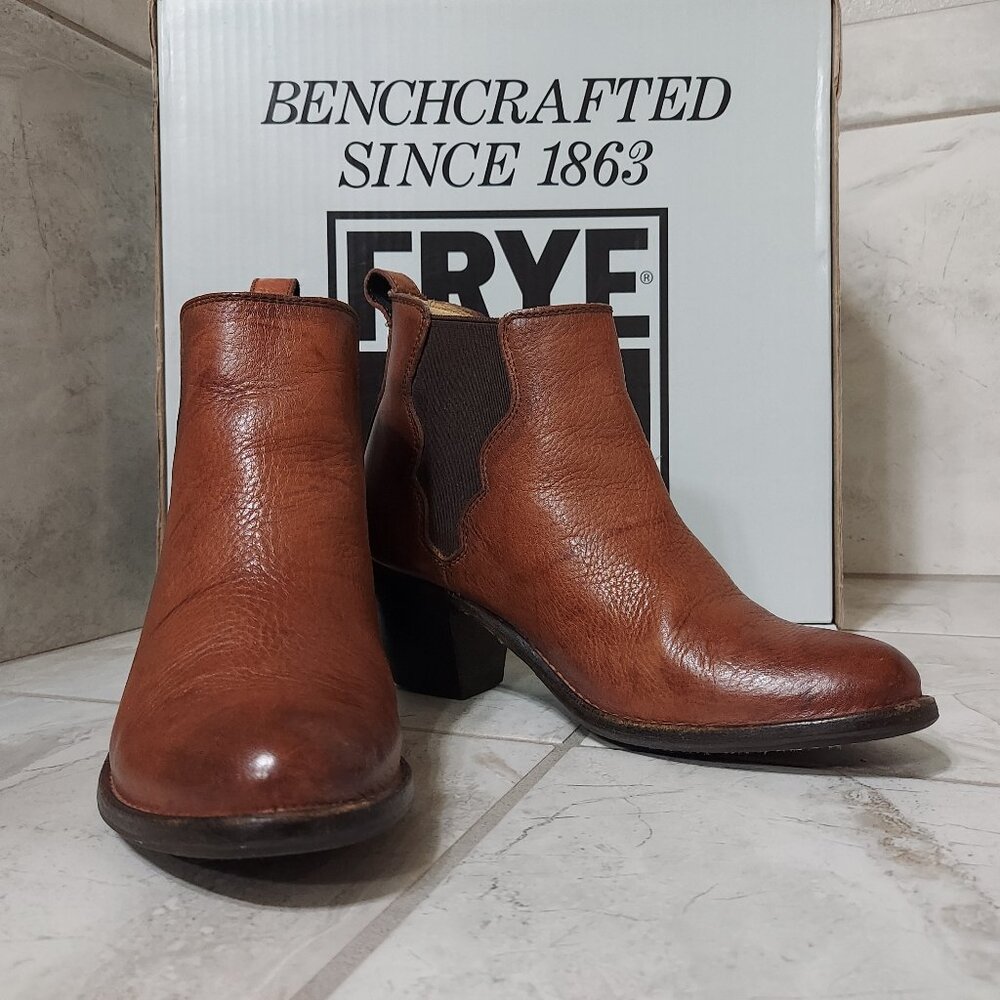 Frye Gusset Boot